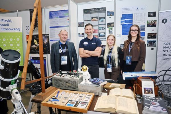 Astronauta Sławosz Uznański-Wiśniewski na UMK (Aula UMK, 20.11.2025) [fot. Andrzej Romański] Kliknij, aby powiększyć zdjęcie