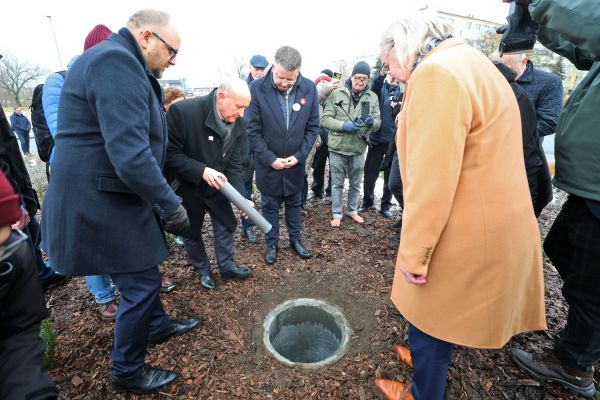 Rondo Toruńskich Polarników uroczystość nadania imienia (3.12.2025) [fot. Andrzej Romański] Kliknij, aby powiększyć zdjęcie