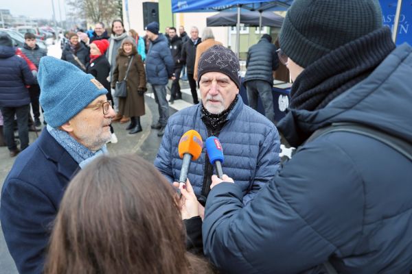 Rondo Toruńskich Polarników uroczystość nadania imienia (3.12.2025) [fot. Andrzej Romański] Kliknij, aby powiększyć zdjęcie