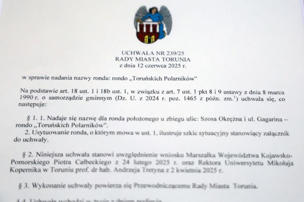 Rondo Toruńskich Polarników uroczystość nadania imienia (3.12.2025) [fot. Andrzej Romański] Kliknij, aby powiększyć zdjęcie