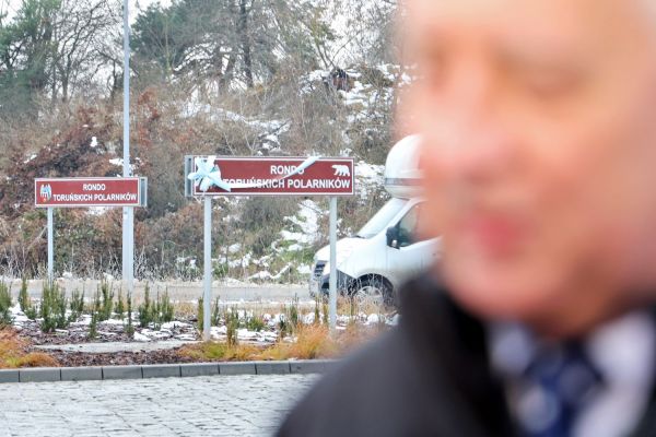 Rondo Toruńskich Polarników uroczystość nadania imienia (3.12.2025) [fot. Andrzej Romański] Kliknij, aby powiększyć zdjęcie