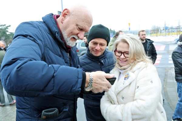 Rondo Toruńskich Polarników uroczystość nadania imienia (3.12.2025) [fot. Andrzej Romański] Kliknij, aby powiększyć zdjęcie
