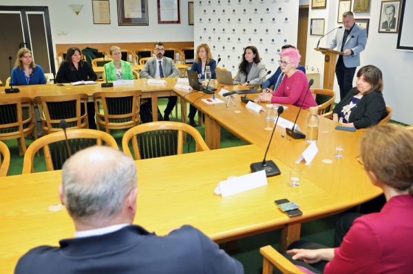  Click to enlarge image