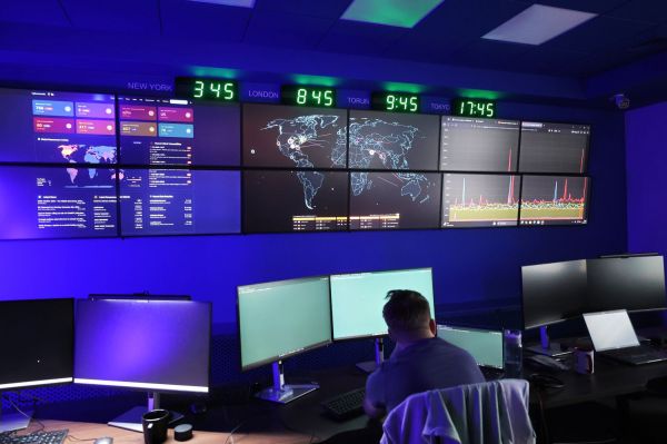 Umowa z firmą EXEA (9.12.2025) [fot. Andrzej Romański] Kliknij, aby powiększyć zdjęcie