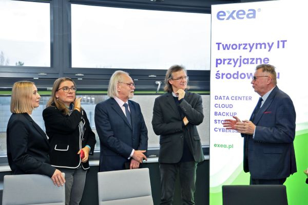 Umowa z firmą EXEA (9.12.2025) [fot. Andrzej Romański] Kliknij, aby powiększyć zdjęcie