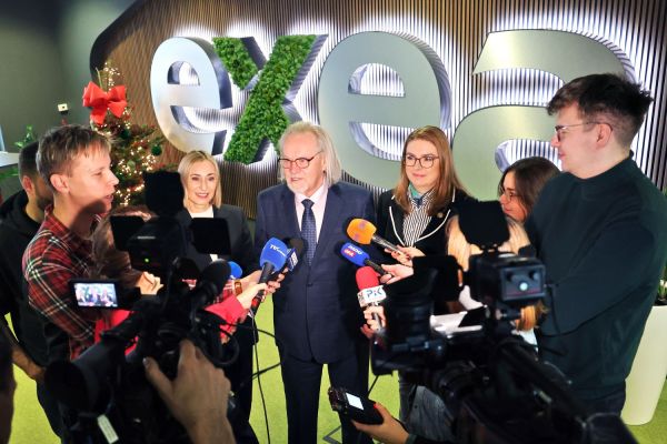 Umowa z firmą EXEA (9.12.2025) [fot. Andrzej Romański] Kliknij, aby powiększyć zdjęcie