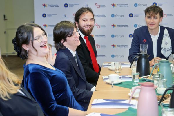  Kliknij, aby powiększyć zdjęcie