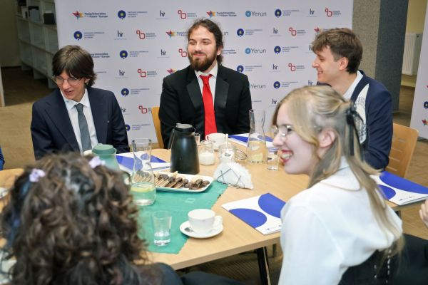  Kliknij, aby powiększyć zdjęcie