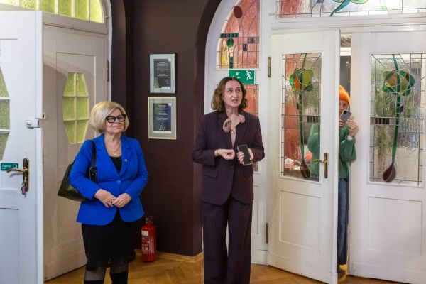 Spotkanie honorowych Ambasadorek i Ambasadorów z władzami Uniwersytetu Mikołaja Kopernika w Toruniu [fot. Mikołaj Kuras] Kliknij, aby powiększyć zdjęcie