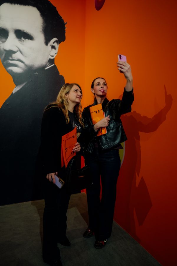 Wernisaż wystawy Stefan Knapp – alchemik i wizjoner [fot. Katarzyna Szymańska / Centrum Sztuki Współczesnej "Znaki Czasu" w Toruniu] Kliknij, aby powiększyć zdjęcie