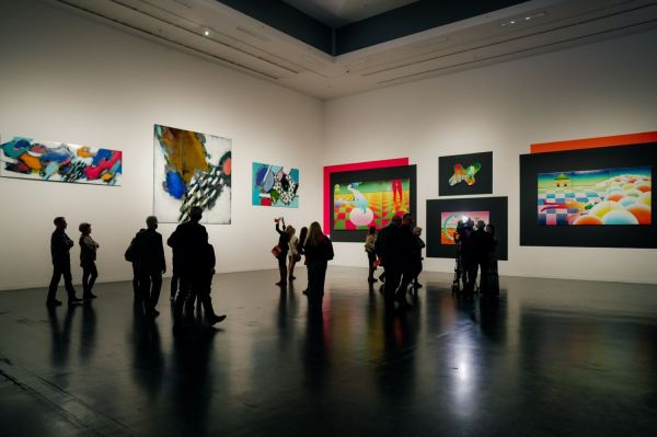 Wernisaż wystawy Stefan Knapp – alchemik i wizjoner [fot. Katarzyna Szymańska / Centrum Sztuki Współczesnej "Znaki Czasu" w Toruniu] Kliknij, aby powiększyć zdjęcie