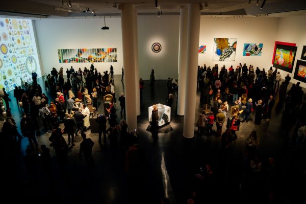 Wernisaż wystawy Stefan Knapp – alchemik i wizjoner [fot. Katarzyna Szymańska / Centrum Sztuki Współczesnej "Znaki Czasu" w Toruniu] Kliknij, aby powiększyć zdjęcie