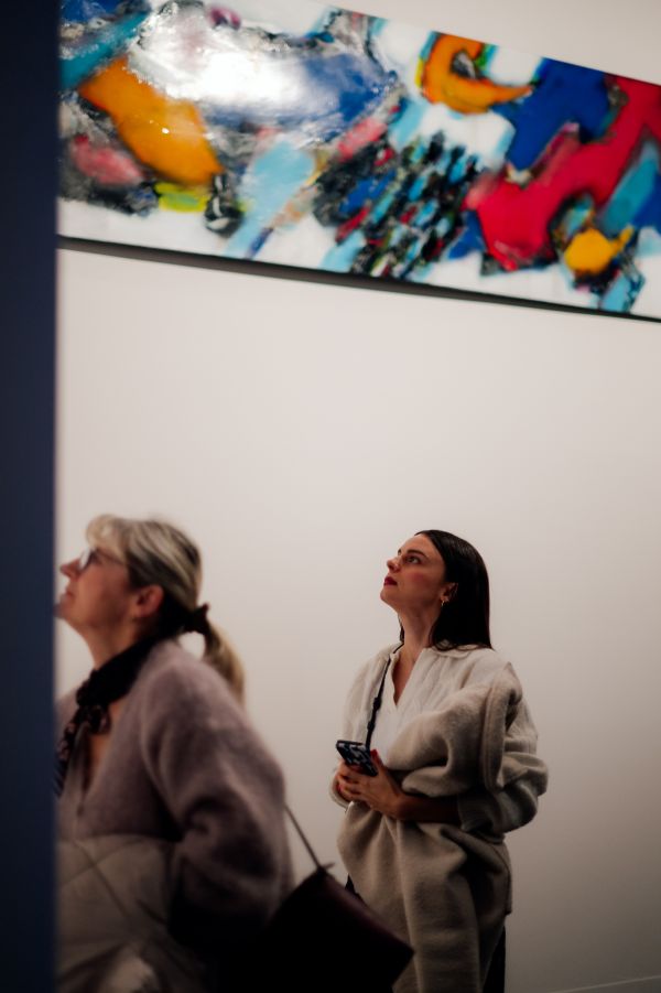 Wernisaż wystawy Stefan Knapp – alchemik i wizjoner [fot. Katarzyna Szymańska / Centrum Sztuki Współczesnej "Znaki Czasu" w Toruniu] Kliknij, aby powiększyć zdjęcie