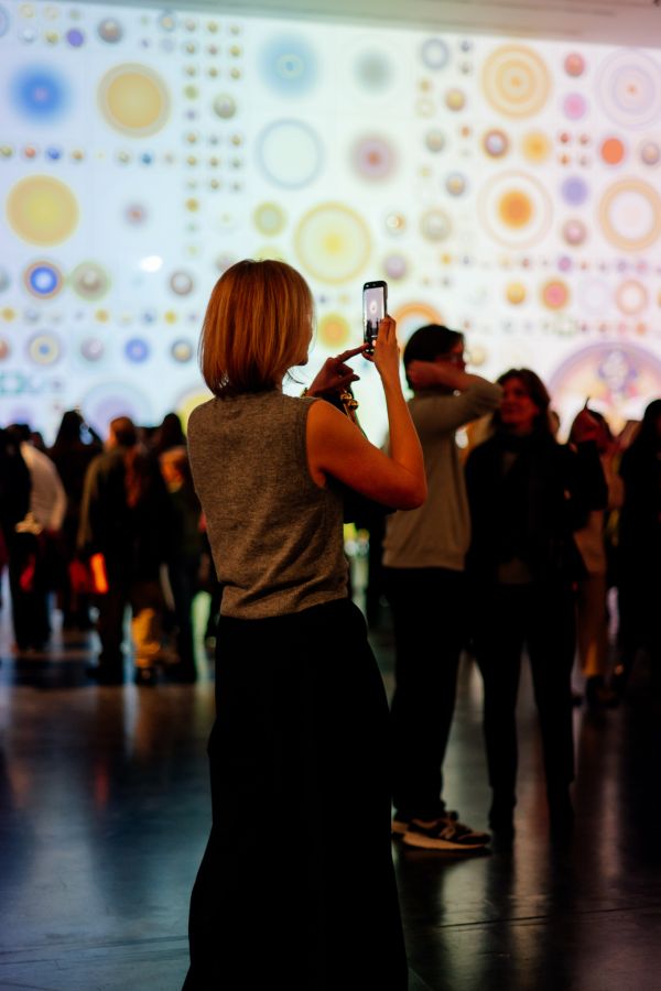 Wernisaż wystawy Stefan Knapp – alchemik i wizjoner [fot. Katarzyna Szymańska / Centrum Sztuki Współczesnej "Znaki Czasu" w Toruniu] Kliknij, aby powiększyć zdjęcie