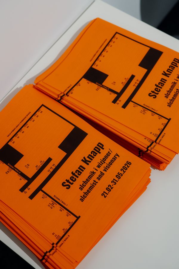 Wernisaż wystawy Stefan Knapp – alchemik i wizjoner [fot. Katarzyna Szymańska / Centrum Sztuki Współczesnej "Znaki Czasu" w Toruniu] Kliknij, aby powiększyć zdjęcie