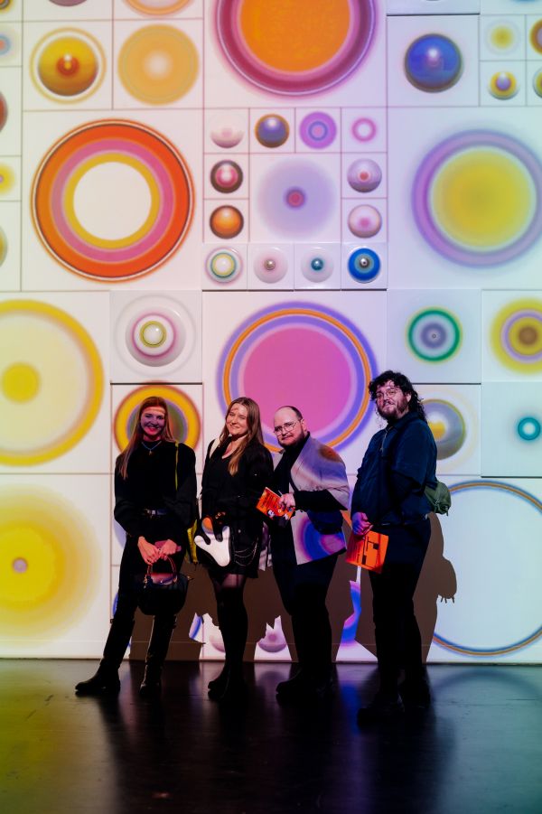 Wernisaż wystawy Stefan Knapp – alchemik i wizjoner [fot. Katarzyna Szymańska / Centrum Sztuki Współczesnej "Znaki Czasu" w Toruniu] Kliknij, aby powiększyć zdjęcie