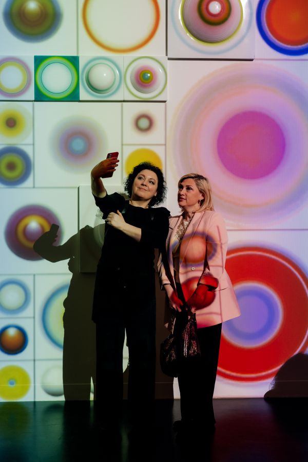 Wernisaż wystawy Stefan Knapp – alchemik i wizjoner [fot. Katarzyna Szymańska / Centrum Sztuki Współczesnej "Znaki Czasu" w Toruniu] Kliknij, aby powiększyć zdjęcie