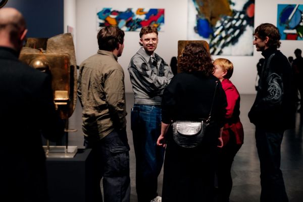 Wernisaż wystawy Stefan Knapp – alchemik i wizjoner [fot. Katarzyna Szymańska / Centrum Sztuki Współczesnej "Znaki Czasu" w Toruniu] Kliknij, aby powiększyć zdjęcie