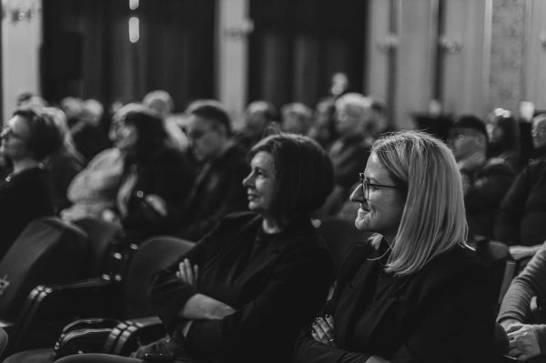 Sesja naukowa [Jakub Wawrzak] Kliknij, aby powiększyć zdjęcie