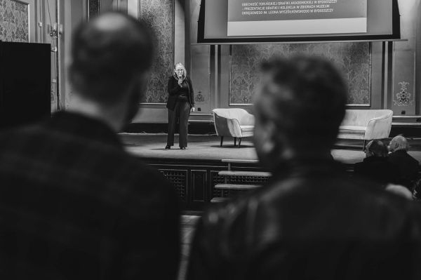 Sesja naukowa [Jakub Wawrzak] Kliknij, aby powiększyć zdjęcie