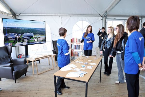  Kliknij, aby powiększyć zdjęcie