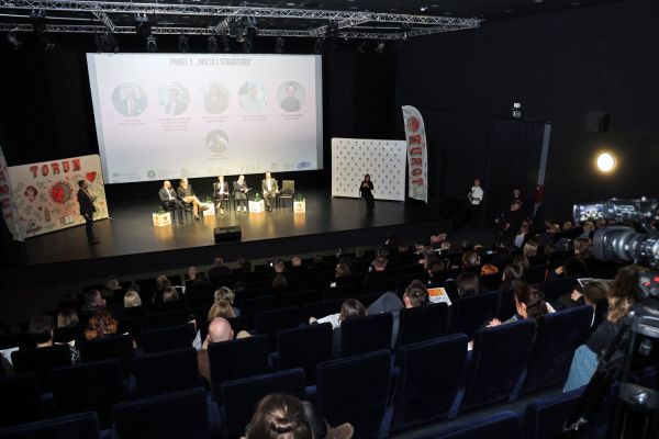 Konferencja ekspercka na temat koncepcji dzielnicy kreatywnej ISKRA [Andrzej Romański] Kliknij, aby powiększyć zdjęcie