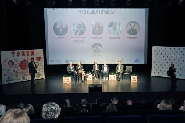 Konferencja ekspercka na temat koncepcji dzielnicy kreatywnej ISKRA [Andrzej Romański] Kliknij, aby powiększyć zdjęcie