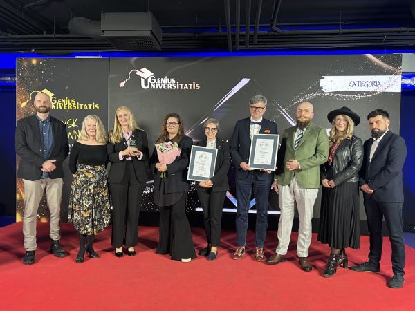 Wręczenie nagród w konkursie Genius Universitatis [fot. Nadesłane] Kliknij, aby powiększyć zdjęcie