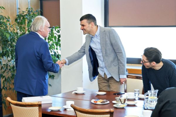  Click to enlarge image