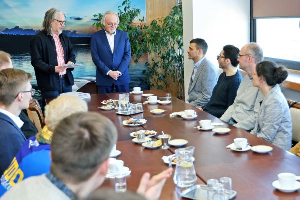  Click to enlarge image