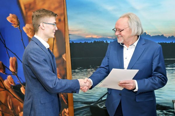  Click to enlarge image