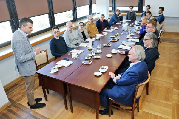  Click to enlarge image