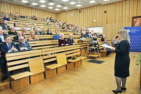 Wykład im prof. Antoniego Basińskiego prof. Teofila Jesionowskiego (Wydział Chemii, 8.04.2026) [fot. Andrzej Romański] Kliknij, aby powiększyć zdjęcie