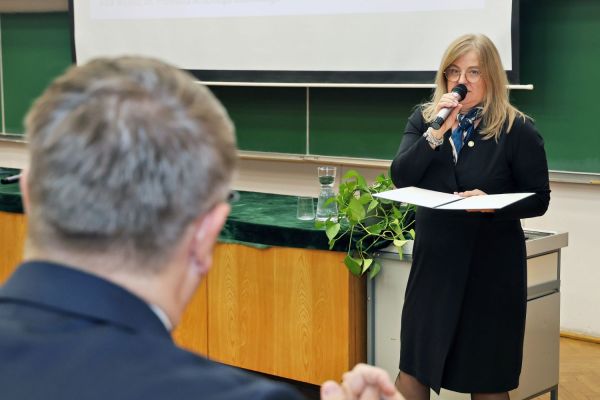 Wykład im prof. Antoniego Basińskiego prof. Teofila Jesionowskiego (Wydział Chemii, 8.04.2026) [fot. Andrzej Romański] Kliknij, aby powiększyć zdjęcie