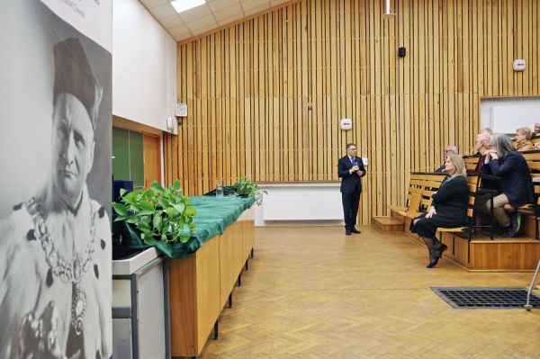 Wykład im prof. Antoniego Basińskiego prof. Teofila Jesionowskiego (Wydział Chemii, 8.04.2026) [fot. Andrzej Romański] Kliknij, aby powiększyć zdjęcie