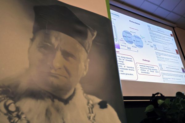 Wykład im prof. Antoniego Basińskiego prof. Teofila Jesionowskiego (Wydział Chemii, 8.04.2026) [fot. Andrzej Romański] Kliknij, aby powiększyć zdjęcie