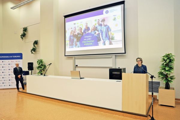 Gala Perspektyw Licea i Technika (Collegium Humanisticum, 15.04.2026) [fot. Andrzej Romański] Kliknij, aby powiększyć zdjęcie