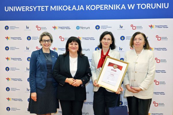 Gala Perspektyw Licea i Technika (Collegium Humanisticum, 15.04.2026) [fot. Andrzej Romański] Kliknij, aby powiększyć zdjęcie