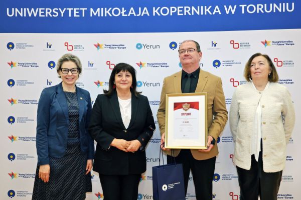 Gala Perspektyw Licea i Technika (Collegium Humanisticum, 15.04.2026) [fot. Andrzej Romański] Kliknij, aby powiększyć zdjęcie