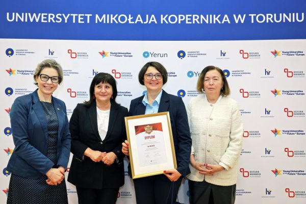 Gala Perspektyw Licea i Technika (Collegium Humanisticum, 15.04.2026) [fot. Andrzej Romański] Kliknij, aby powiększyć zdjęcie