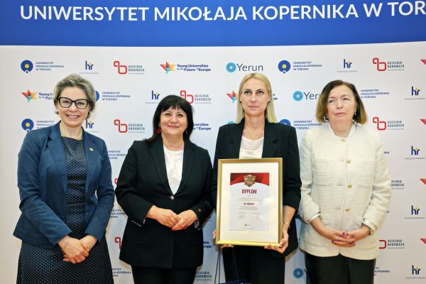 Gala Perspektyw Licea i Technika (Collegium Humanisticum, 15.04.2026) [fot. Andrzej Romański] Kliknij, aby powiększyć zdjęcie