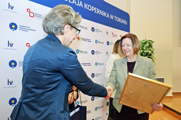 Gala Perspektyw Licea i Technika (Collegium Humanisticum, 15.04.2026) [fot. Andrzej Romański] Kliknij, aby powiększyć zdjęcie