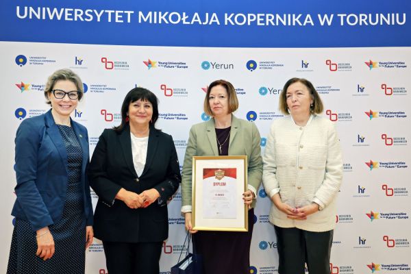 Gala Perspektyw Licea i Technika (Collegium Humanisticum, 15.04.2026) [fot. Andrzej Romański] Kliknij, aby powiększyć zdjęcie