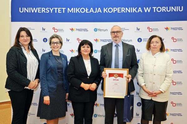 Gala Perspektyw Licea i Technika (Collegium Humanisticum, 15.04.2026) [fot. Andrzej Romański] Kliknij, aby powiększyć zdjęcie