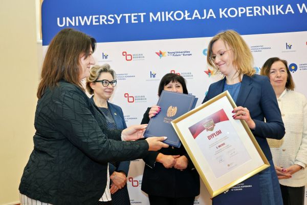 Gala Perspektyw Licea i Technika (Collegium Humanisticum, 15.04.2026) [fot. Andrzej Romański] Kliknij, aby powiększyć zdjęcie