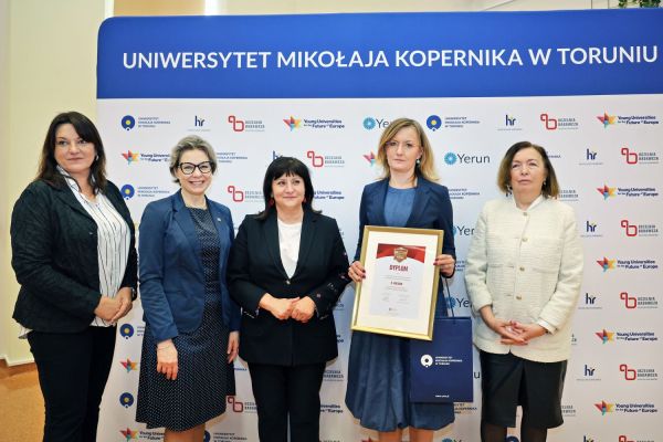 Gala Perspektyw Licea i Technika (Collegium Humanisticum, 15.04.2026) [fot. Andrzej Romański] Kliknij, aby powiększyć zdjęcie