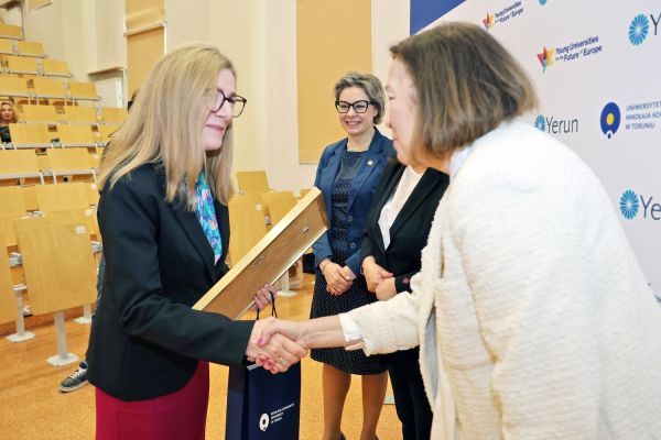 Gala Perspektyw Licea i Technika (Collegium Humanisticum, 15.04.2026) [fot. Andrzej Romański] Kliknij, aby powiększyć zdjęcie