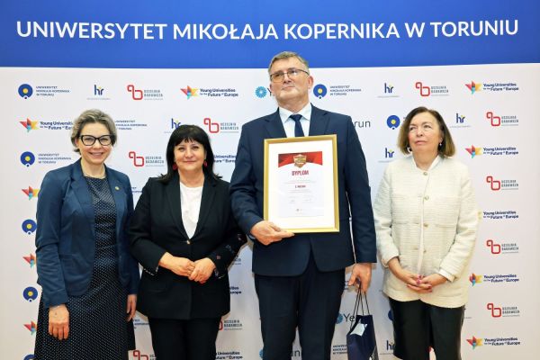 Gala Perspektyw Licea i Technika (Collegium Humanisticum, 15.04.2026) [fot. Andrzej Romański] Kliknij, aby powiększyć zdjęcie