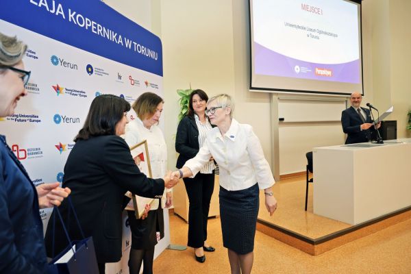 Gala Perspektyw Licea i Technika (Collegium Humanisticum, 15.04.2026) [fot. Andrzej Romański] Kliknij, aby powiększyć zdjęcie