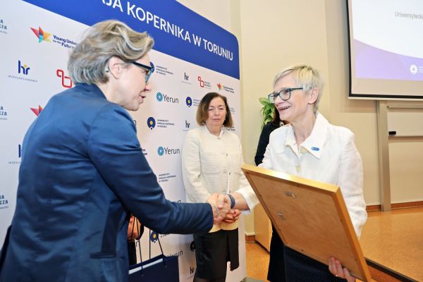 Gala Perspektyw Licea i Technika (Collegium Humanisticum, 15.04.2026) [fot. Andrzej Romański] Kliknij, aby powiększyć zdjęcie